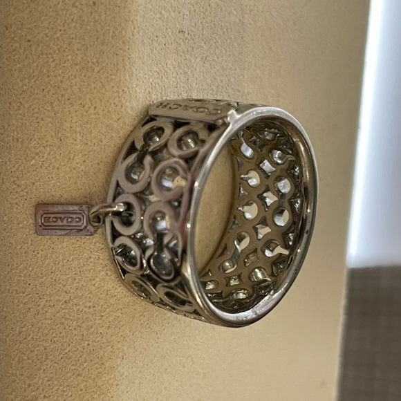 Coach Ring - Picture 5 of 7